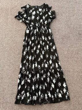 Women’s Maxi Dress - Like New